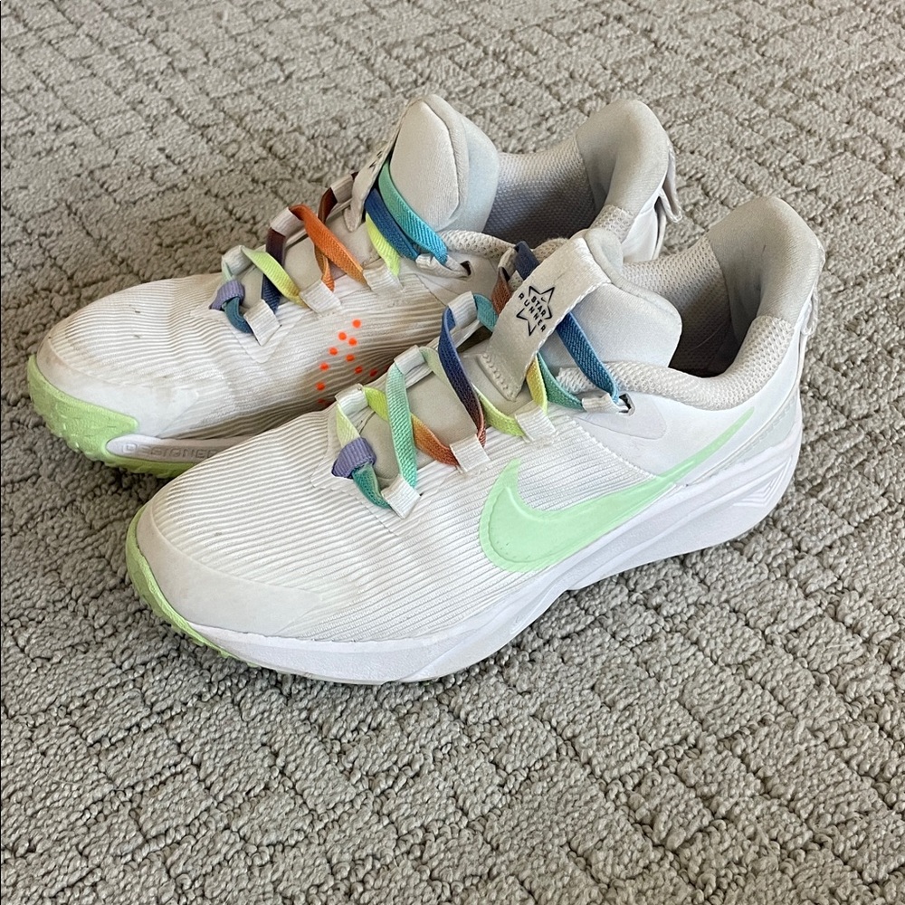 Nike Kids White and Lime Sneakers